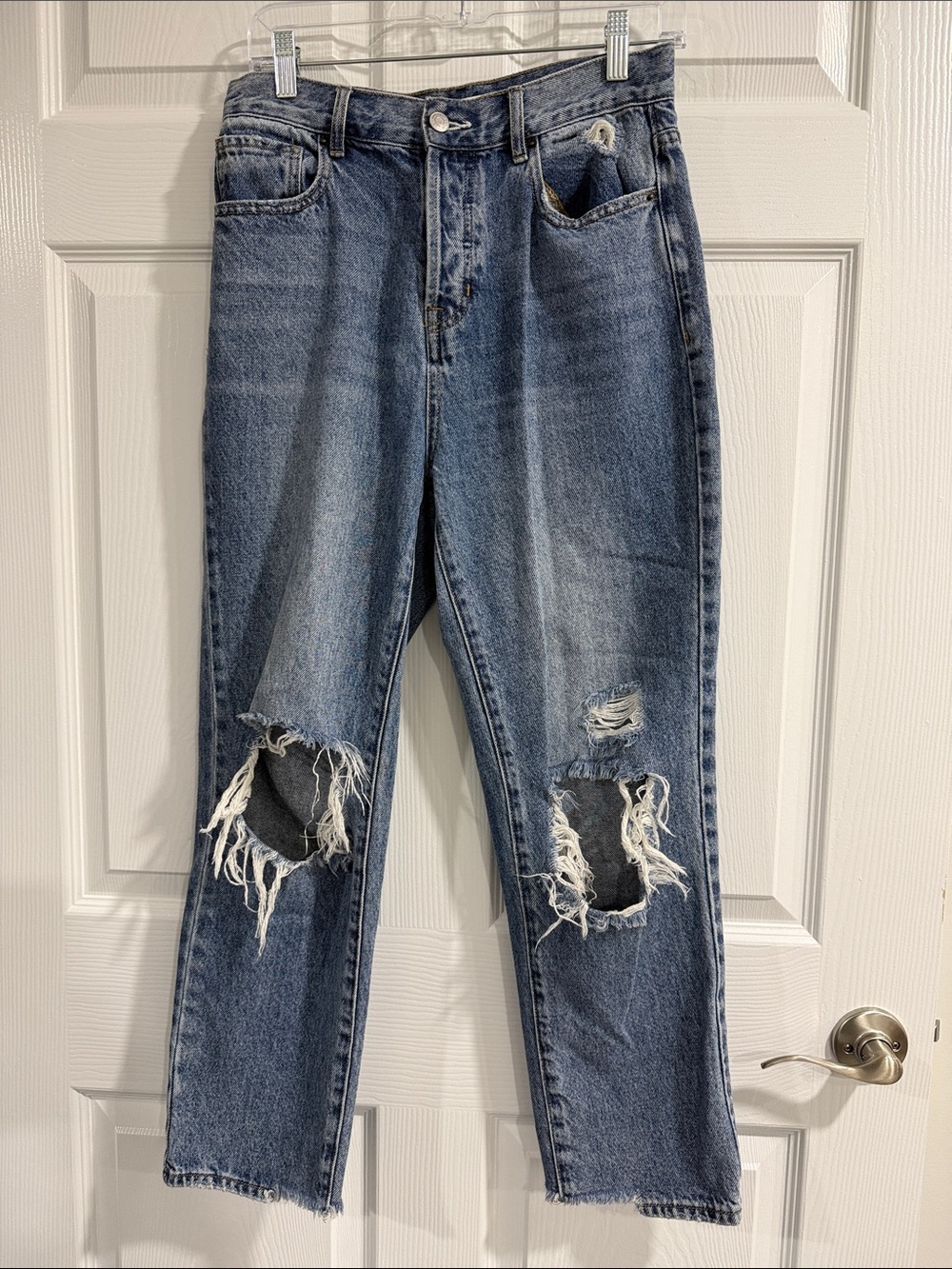 PacSun Women's Boyfriend Jeans in Distressed Blue Wash